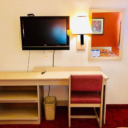 Qc Stay Inn Moline Εξωτερικό φωτογραφία