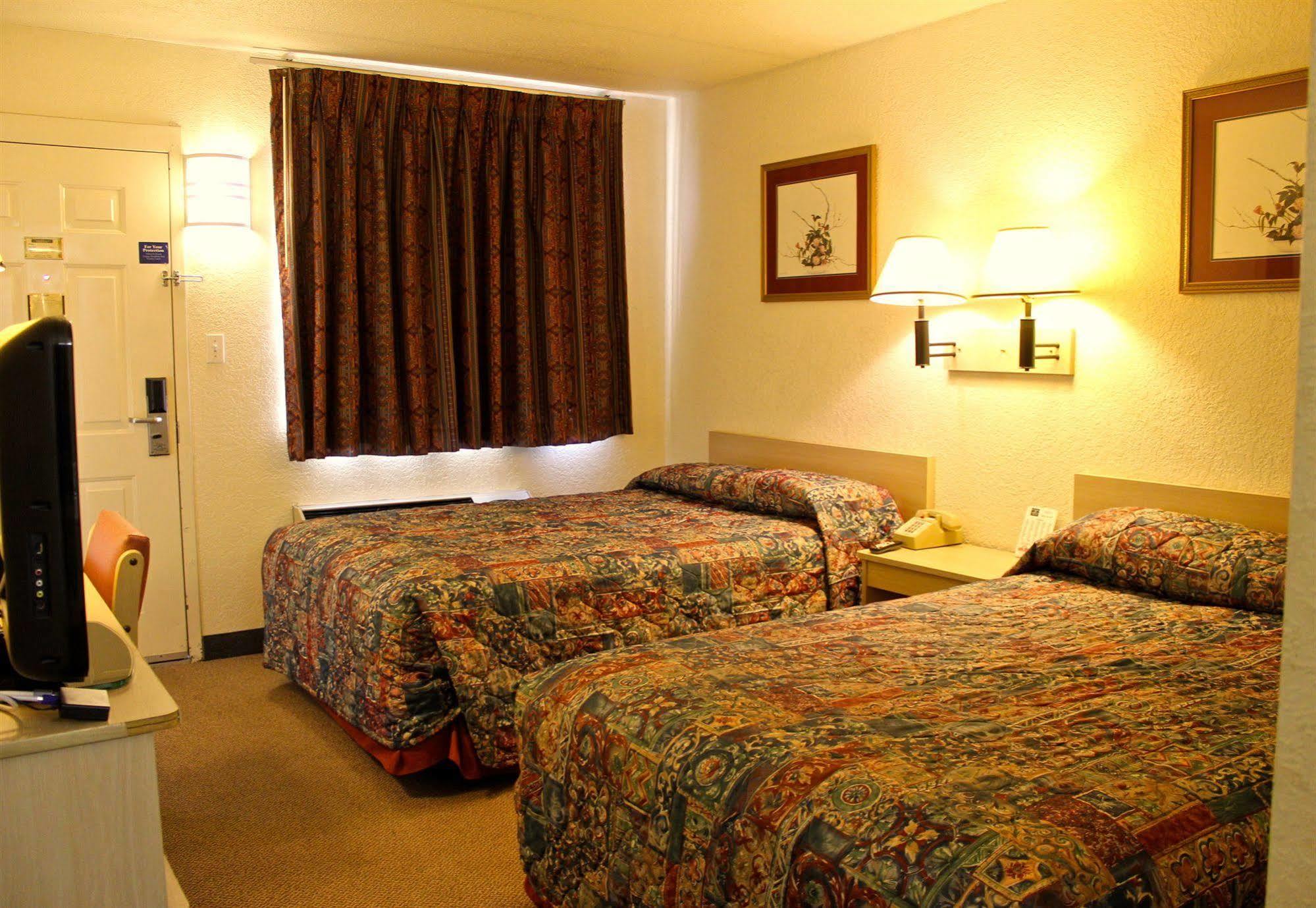 Qc Stay Inn Moline Εξωτερικό φωτογραφία
